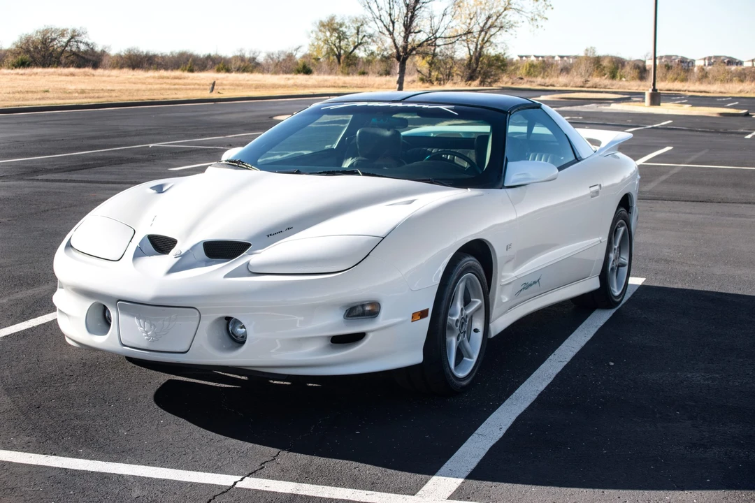2002 Pontiac Firebird Trans Am 4th Gen - Image 2 of 31