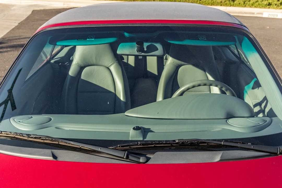 2002 Porsche 996 Carrera - Image 26 of 31