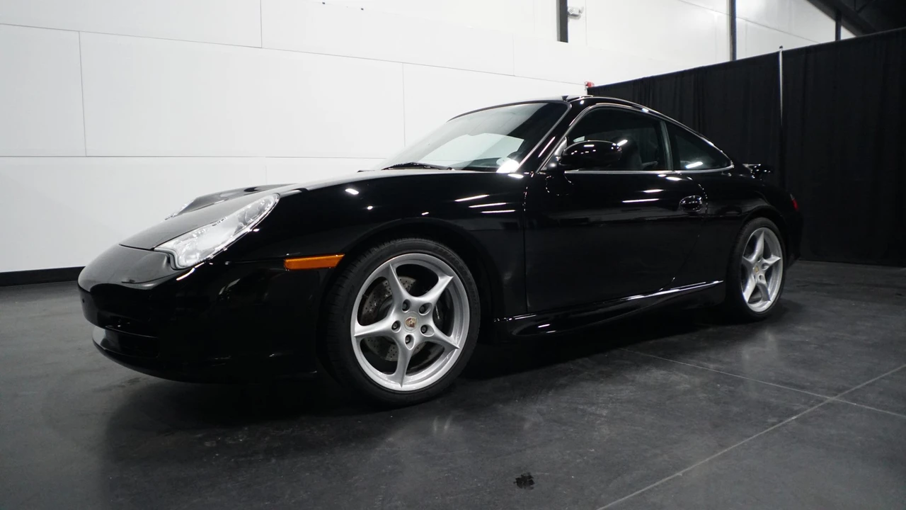 2002 Porsche 996 Carrera - Image 8 of 31