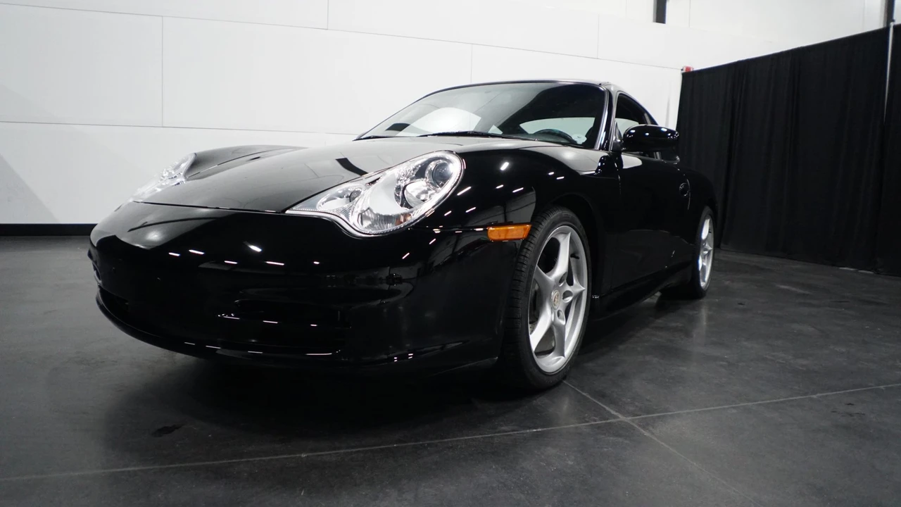 2002 Porsche 996 Carrera - Image 3 of 31