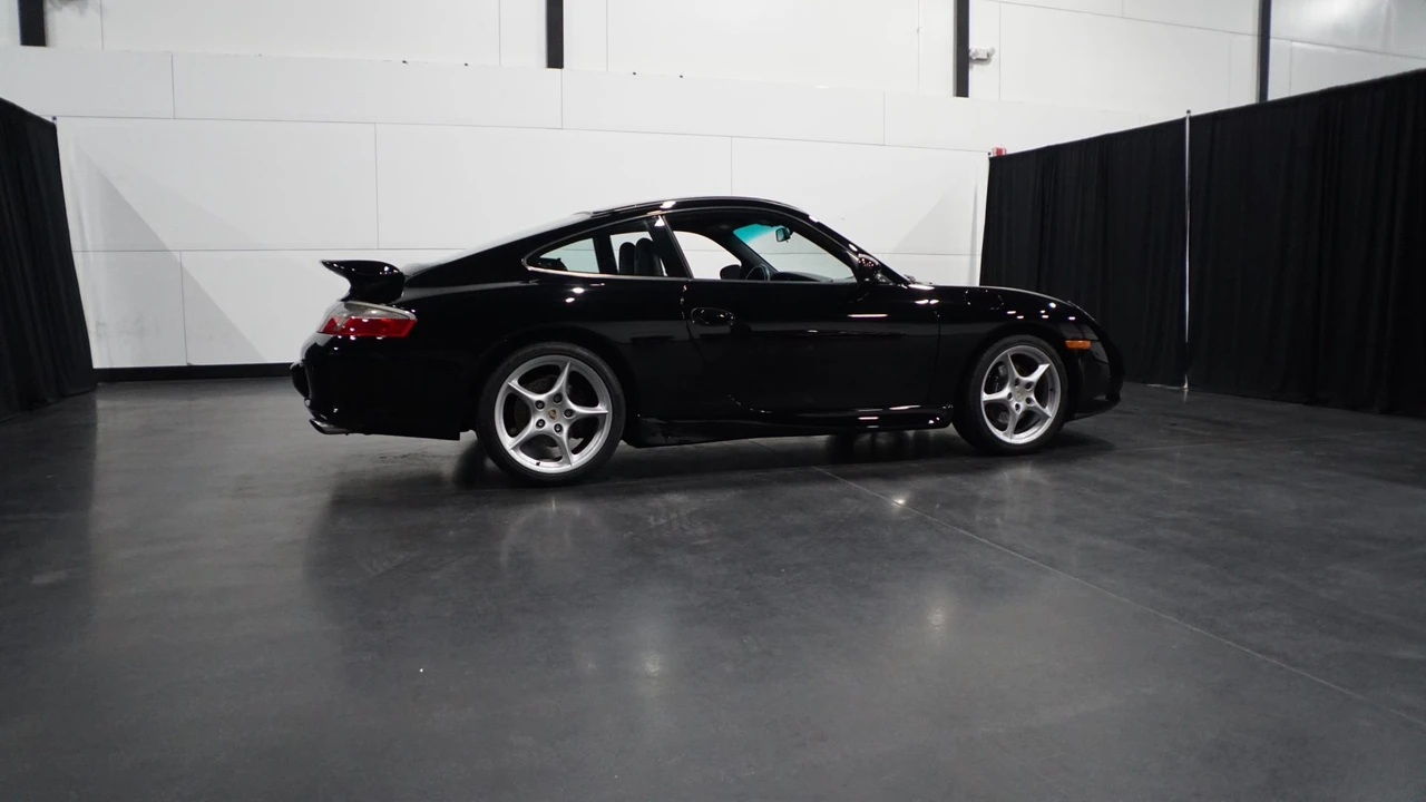 2002 Porsche 996 Carrera - Image 16 of 31