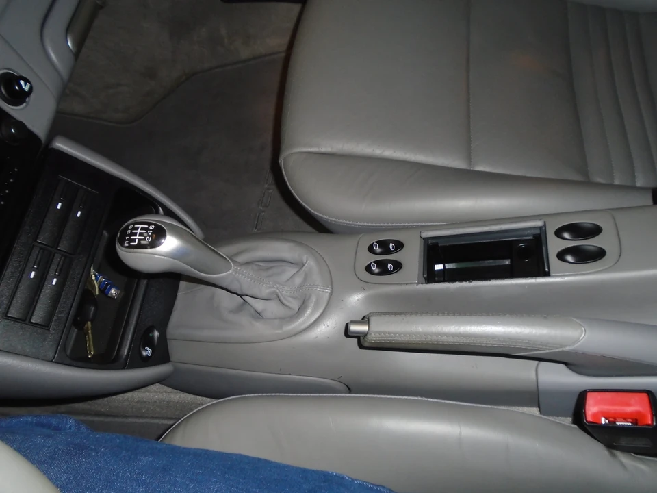 2002 Porsche 996 Carrera - Image 26 of 31