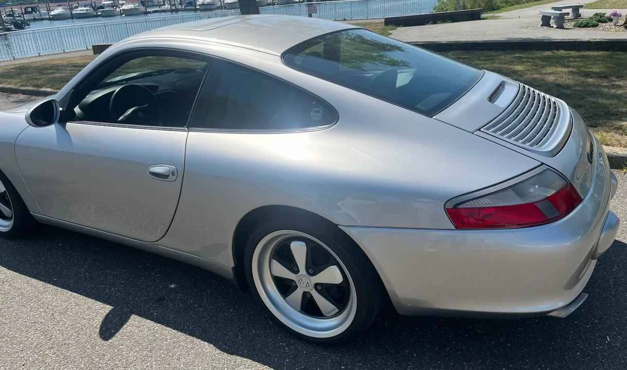 2002 Porsche 996 Carrera - Image 28 of 31