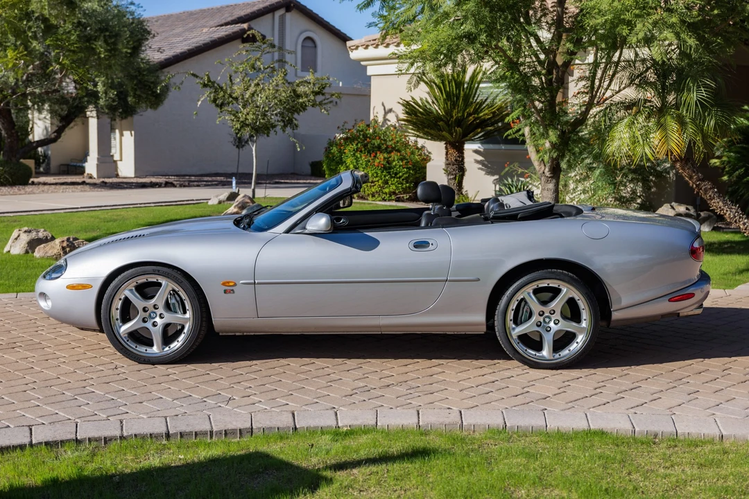 2003 Jaguar X100 XKR - Image 2 of 31