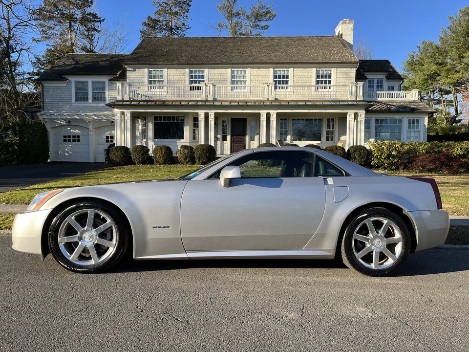 2004 Cadillac XLR - Image 18 of 31