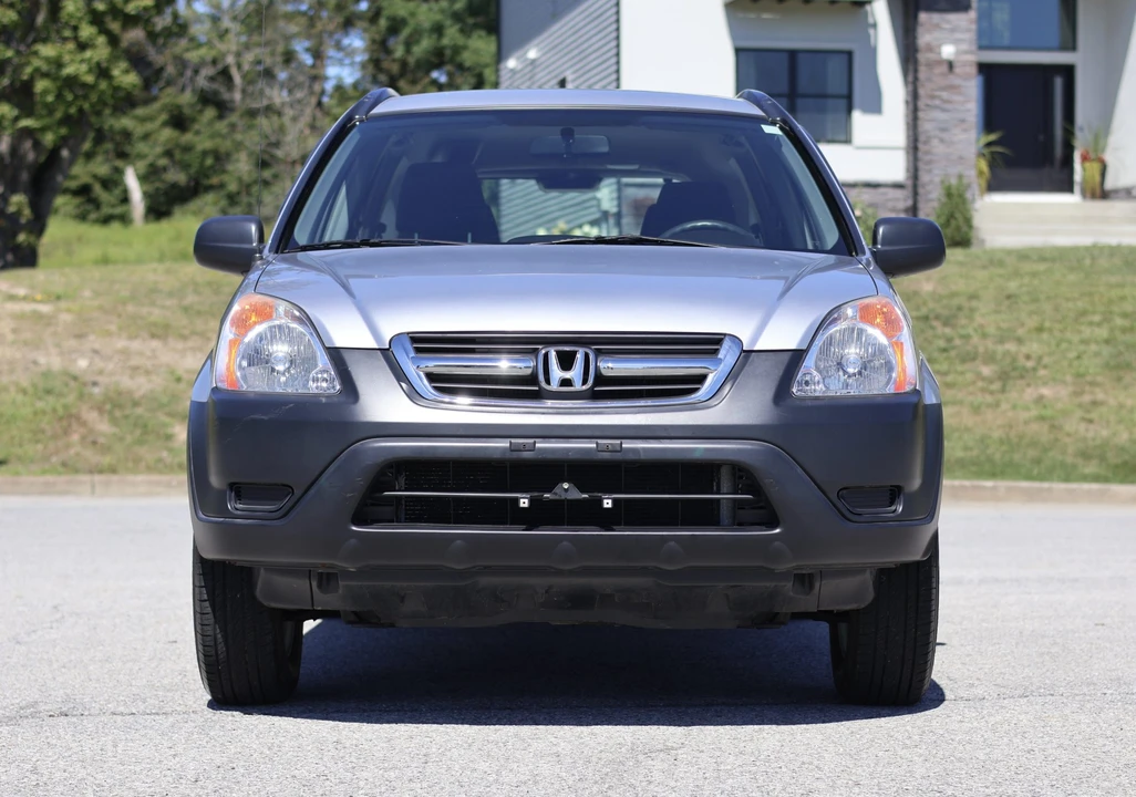 2004 Honda CR-V 2nd Gen - Image 4 of 31