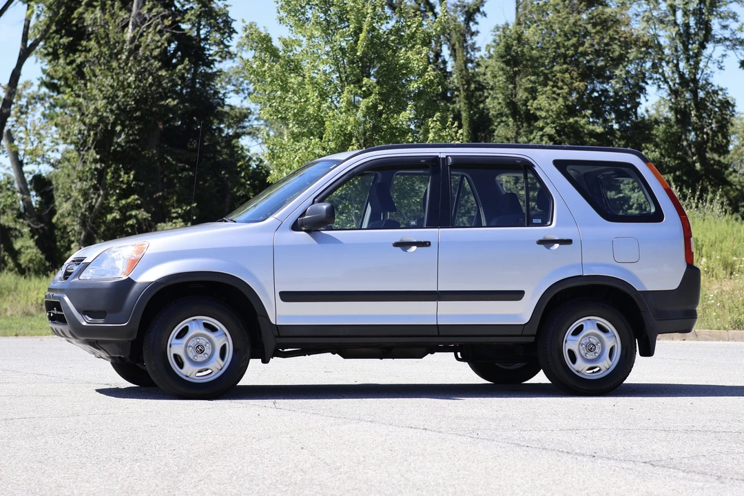2004 Honda CR-V 2nd Gen - Image 7 of 31