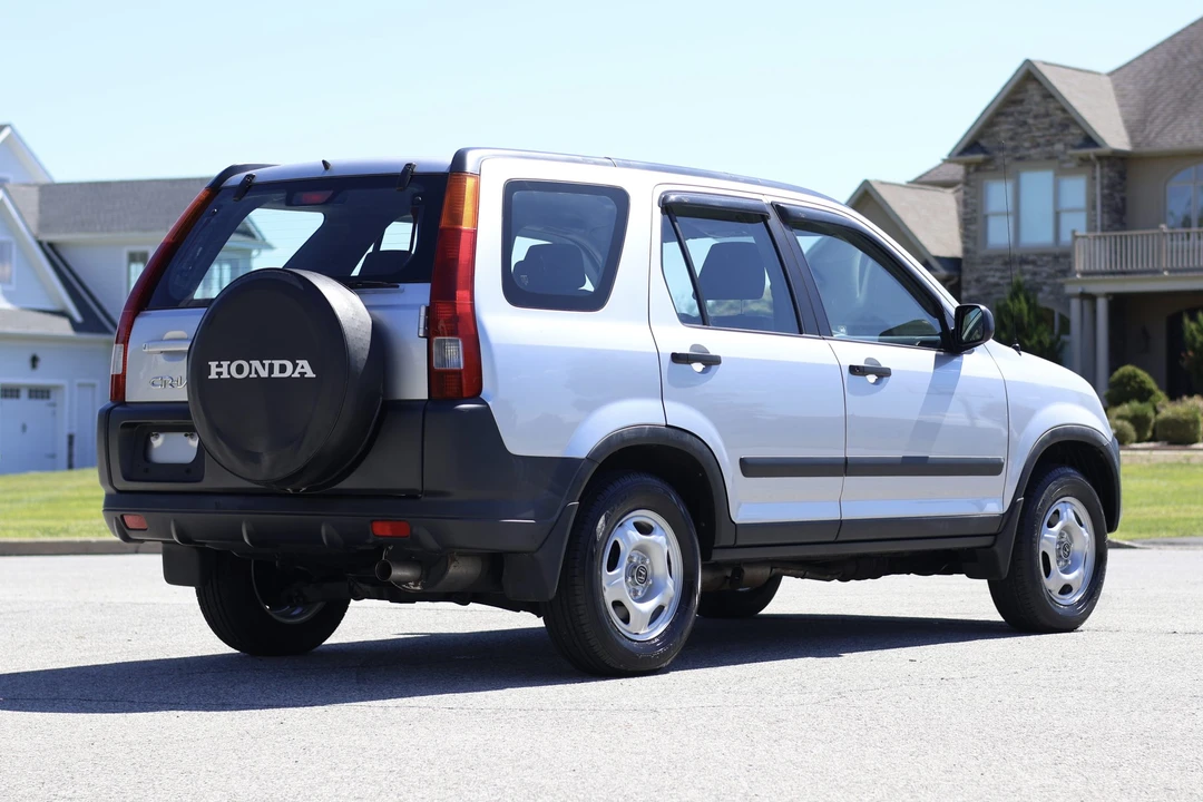 2004 Honda CR-V 2nd Gen - Image 14 of 31