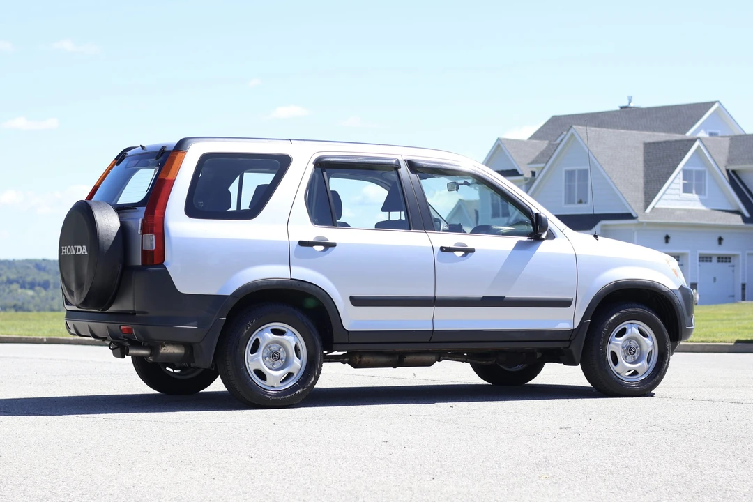 2004 Honda CR-V 2nd Gen - Image 15 of 31