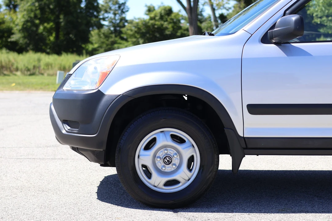 2004 Honda CR-V 2nd Gen - Image 21 of 31