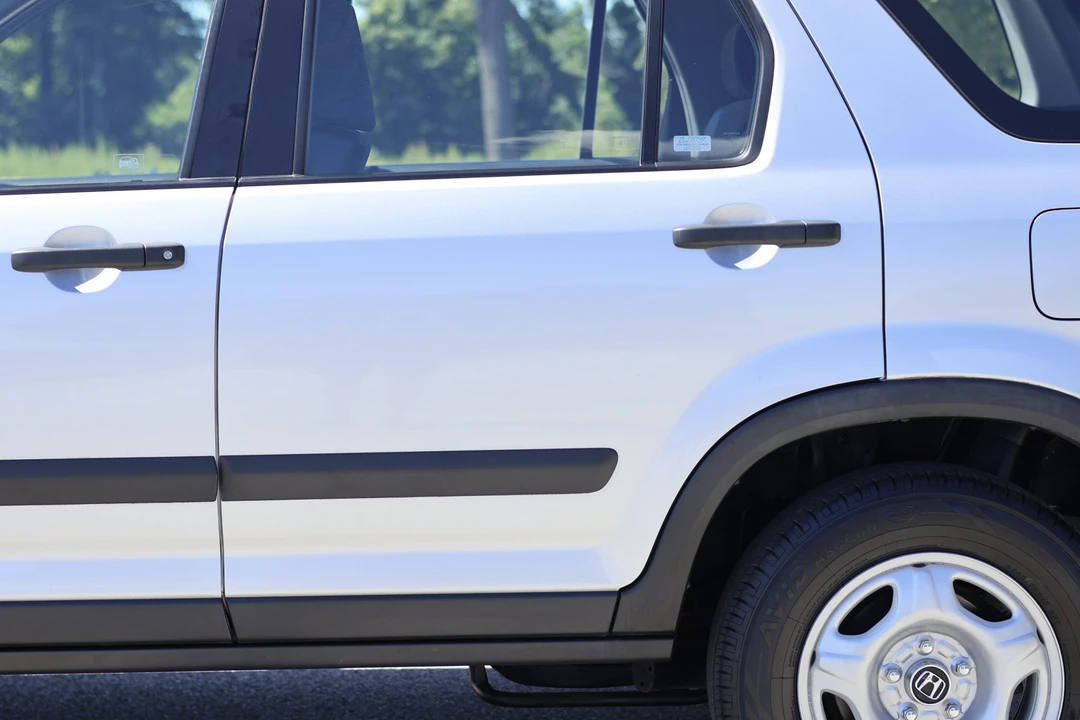 2004 Honda CR-V 2nd Gen - Image 23 of 31
