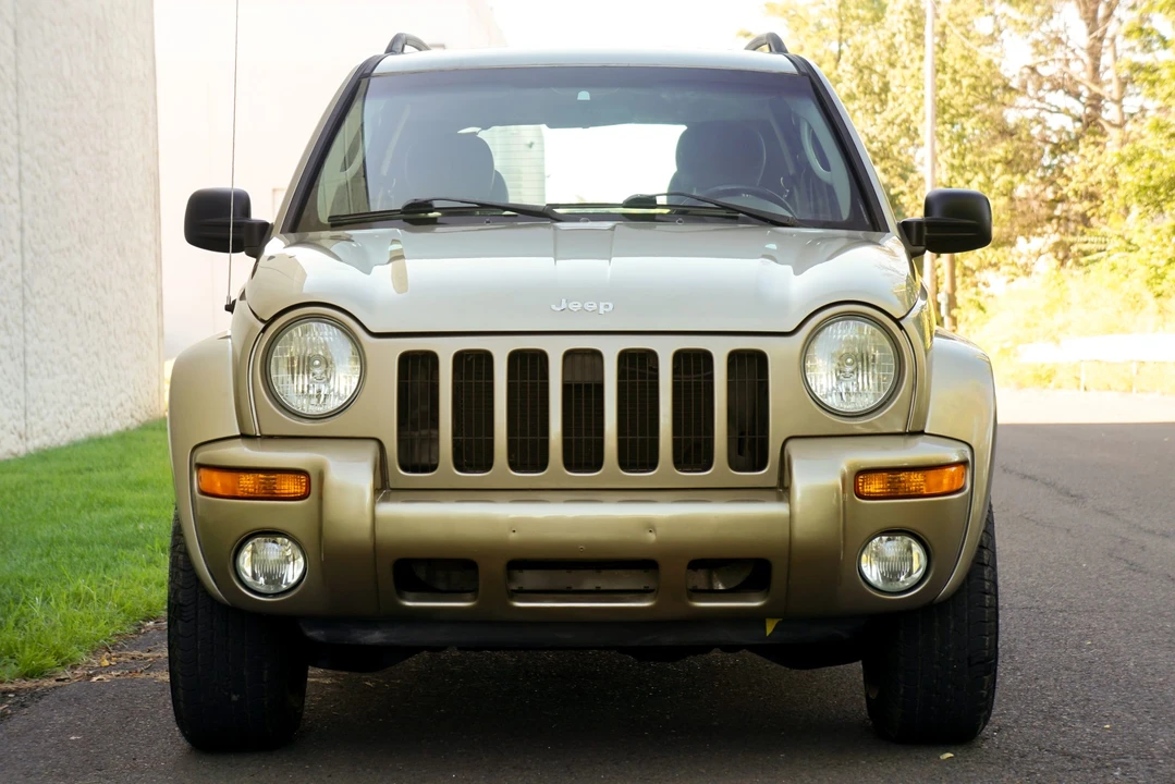 2004 Jeep KJ Liberty - Image 10 of 31
