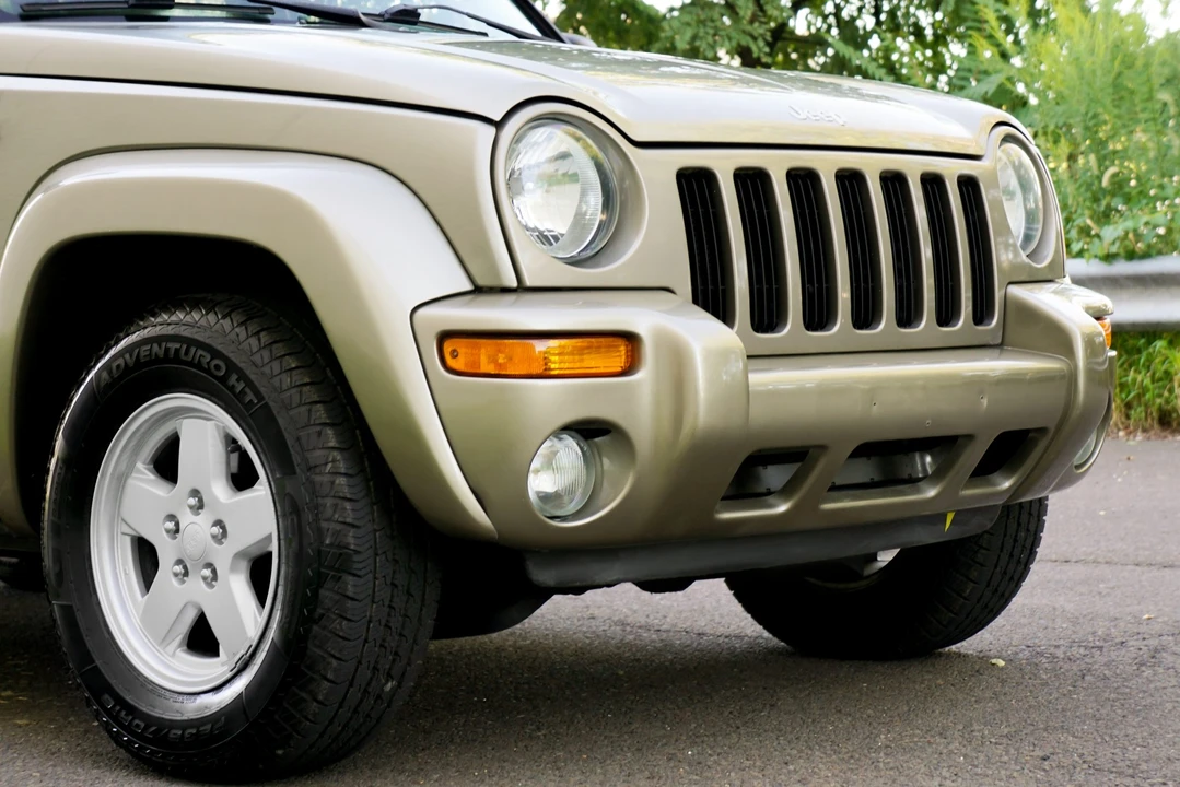 2004 Jeep KJ Liberty - Image 21 of 31