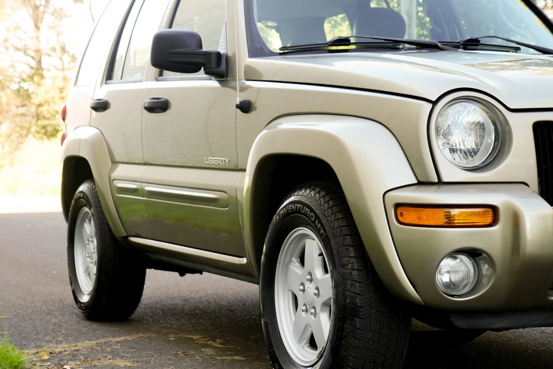 2004 Jeep KJ Liberty - Image 19 of 31
