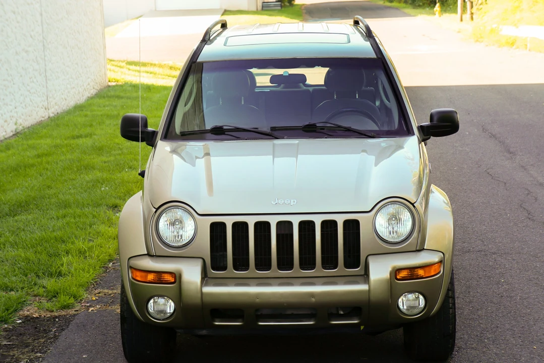 2004 Jeep KJ Liberty - Image 9 of 31