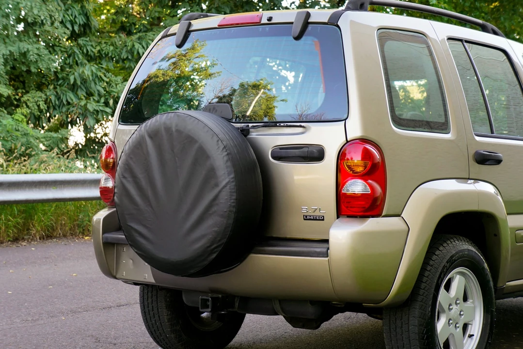 2004 Jeep KJ Liberty - Image 17 of 31