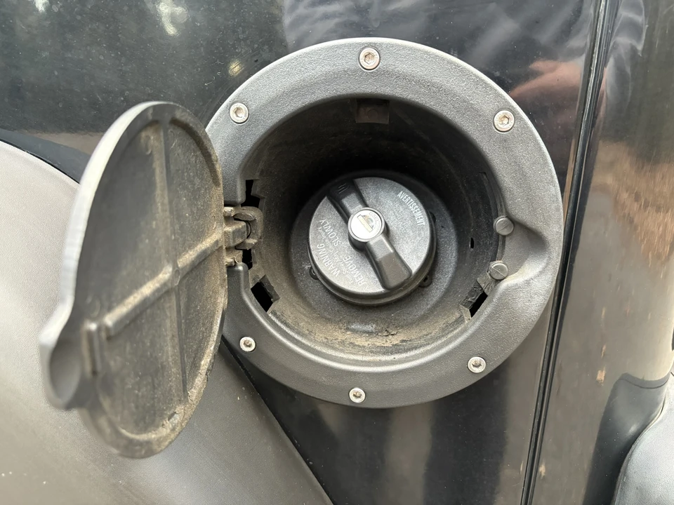 2004 Jeep TJ Wrangler - Image 18 of 31