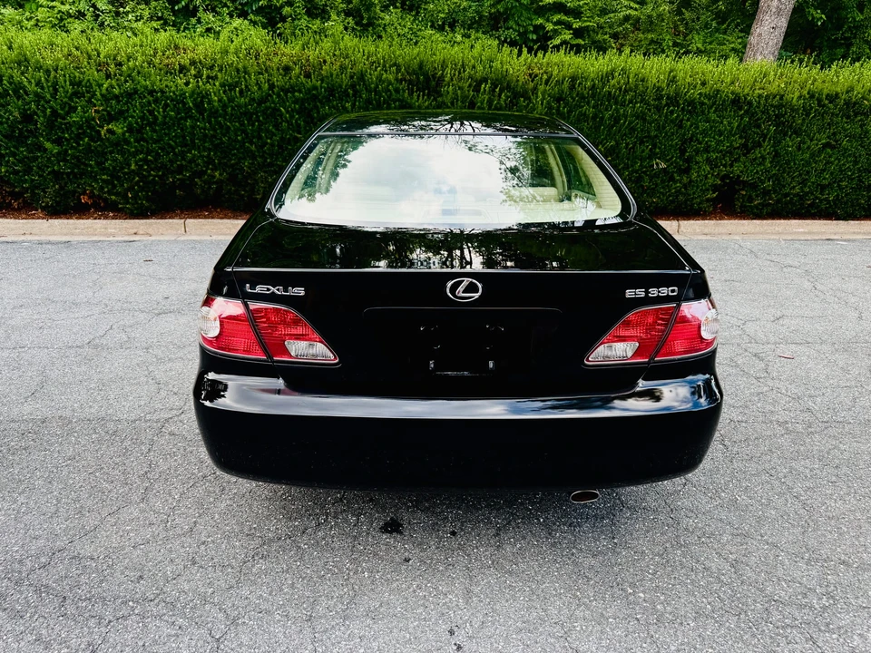 2004 Lexus ES 4th Gen - Image 26 of 31