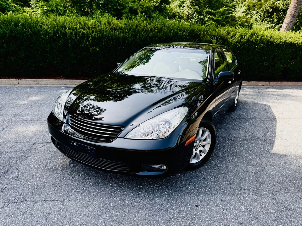 2004 Lexus ES 4th Gen - Image 4 of 31