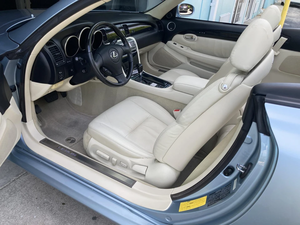 2004 Lexus SC430 - Image 17 of 31