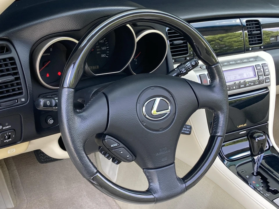 2004 Lexus SC430 - Image 25 of 31