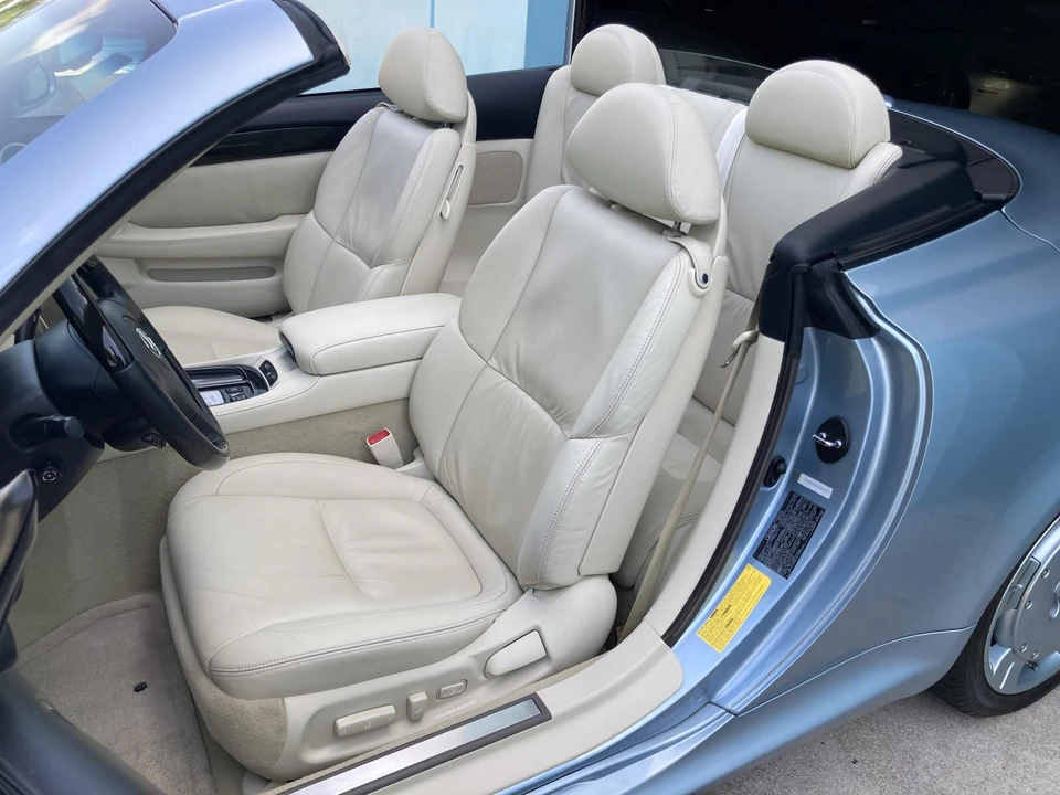 2004 Lexus SC430 - Image 18 of 31