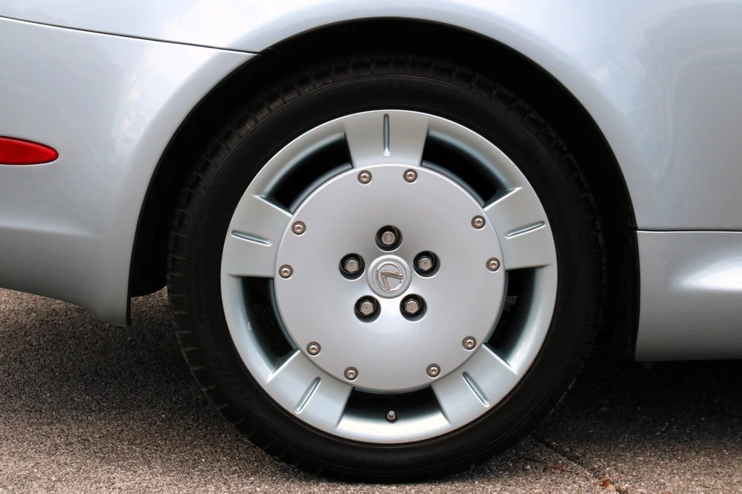 2004 Lexus SC430 - Image 15 of 31