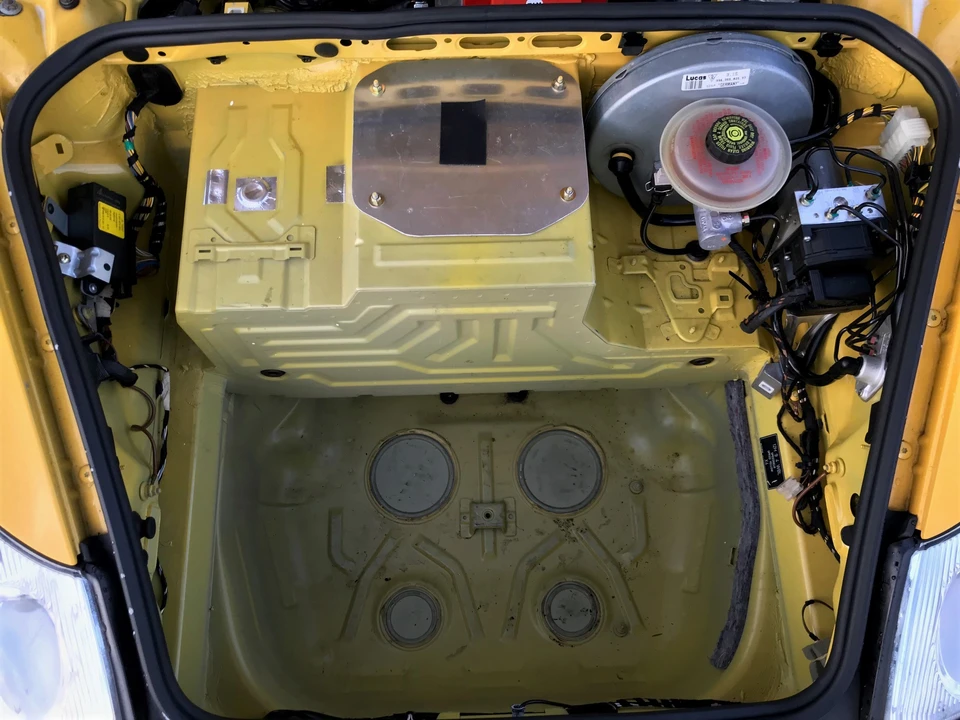 2004 Porsche 996 GT3 - Image 29 of 31