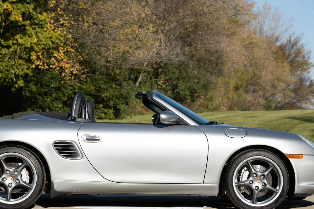 2004 Porsche 986 Boxster S - Image 17 of 31