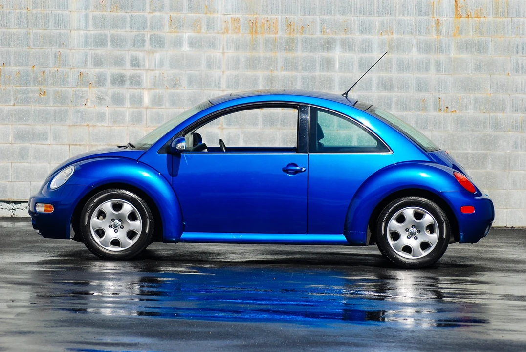 2004 Volkswagen New Beetle - Image 9 of 31