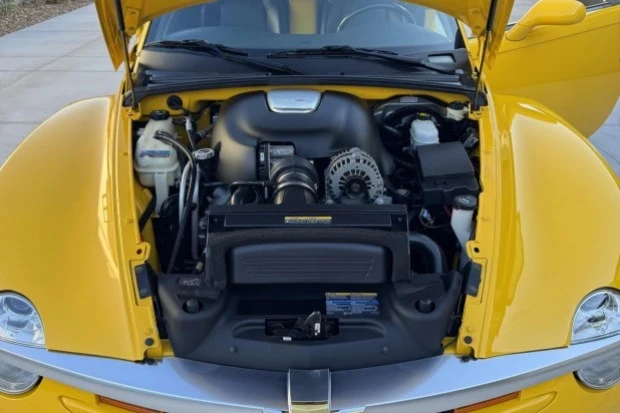 2005 Chevrolet SSR - Image 7 of 9