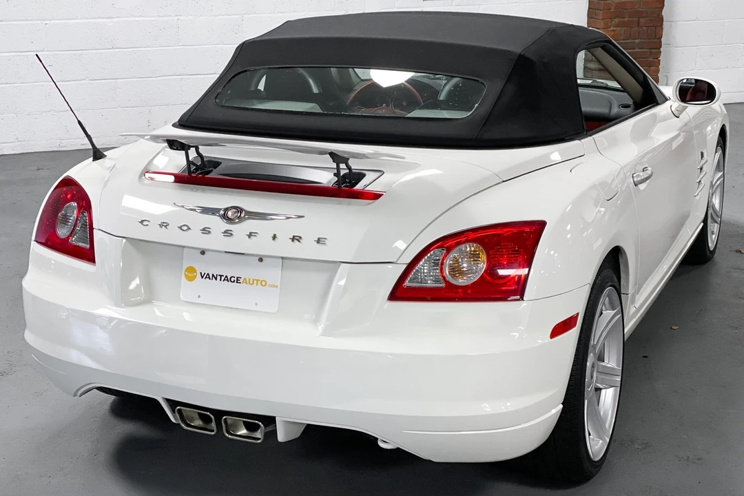 2005 Chrysler Crossfire - Image 21 of 31