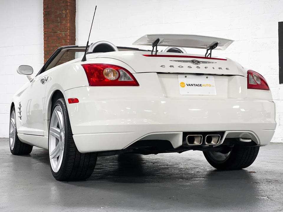 2005 Chrysler Crossfire - Image 8 of 31