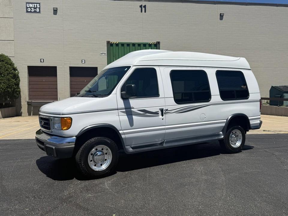 2005 Ford Econoline Van - Image 7 of 31