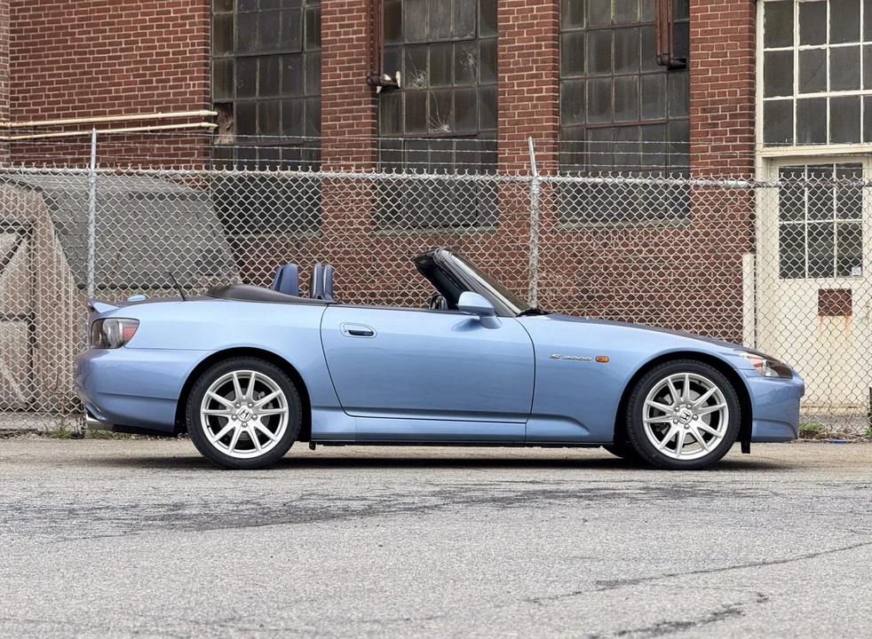 2005 Honda AP2 S2000 - Image 7 of 31