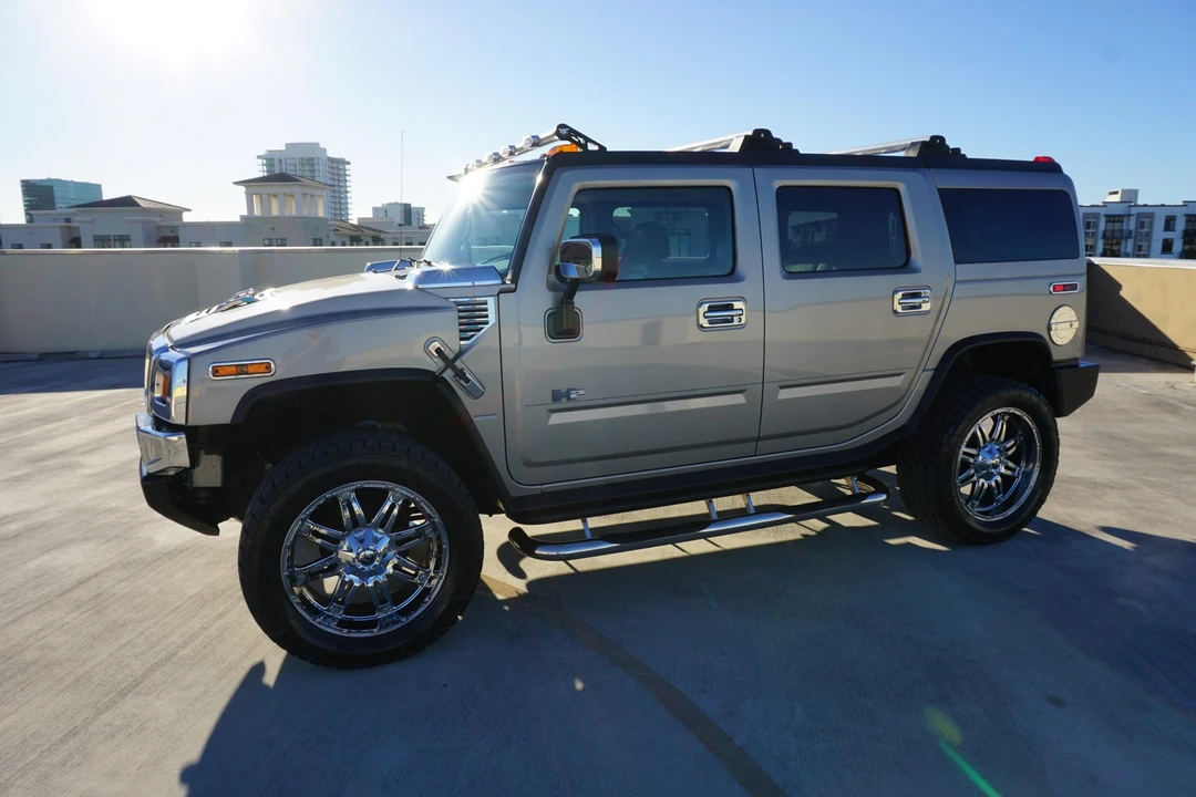 2005 Hummer Hummer H2 - Image 2 of 31