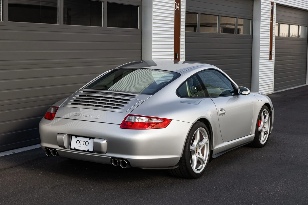 2005 Porsche 997 Carrera S - Image 8 of 31