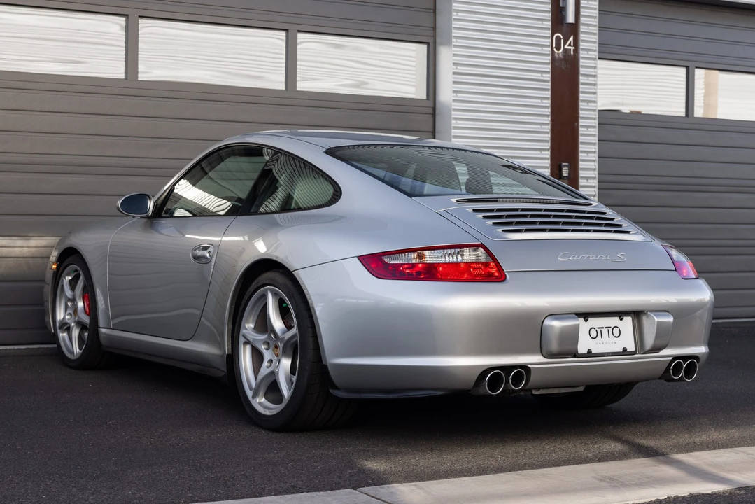 2005 Porsche 997 Carrera S - Image 10 of 31
