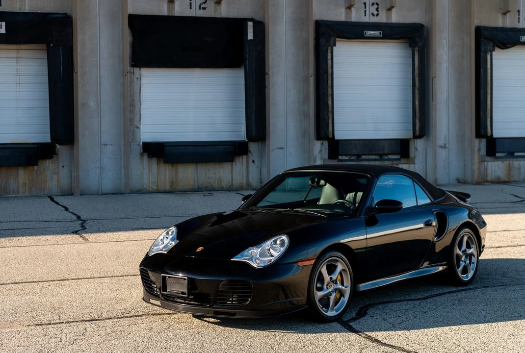 2005 Porsche 996 Turbo - Image 8 of 31