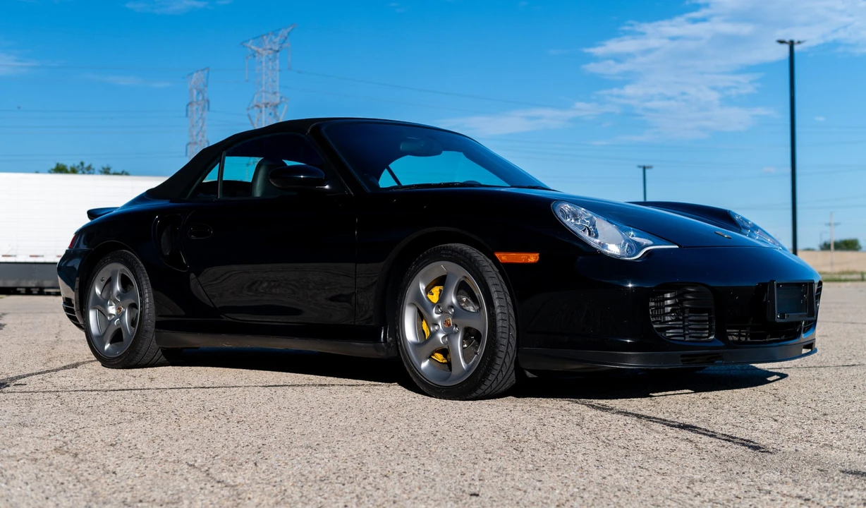 2005 Porsche 996 Turbo - Image 13 of 31