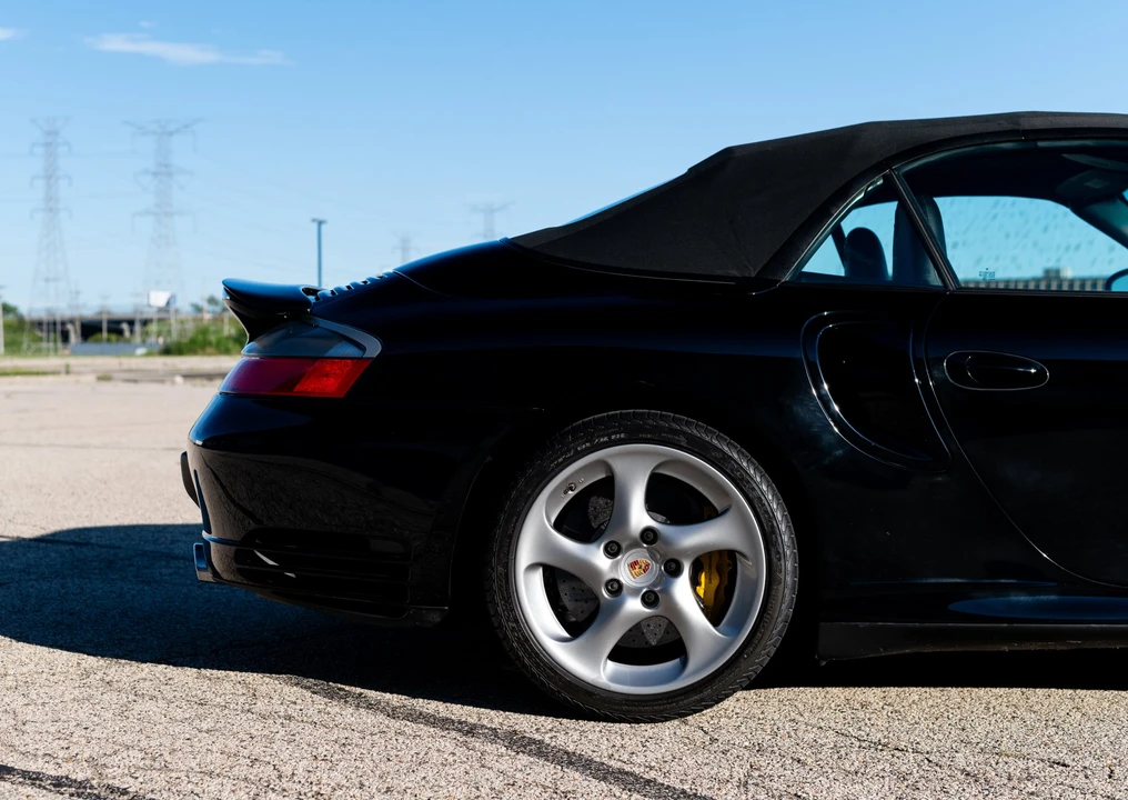 2005 Porsche 996 Turbo - Image 22 of 31