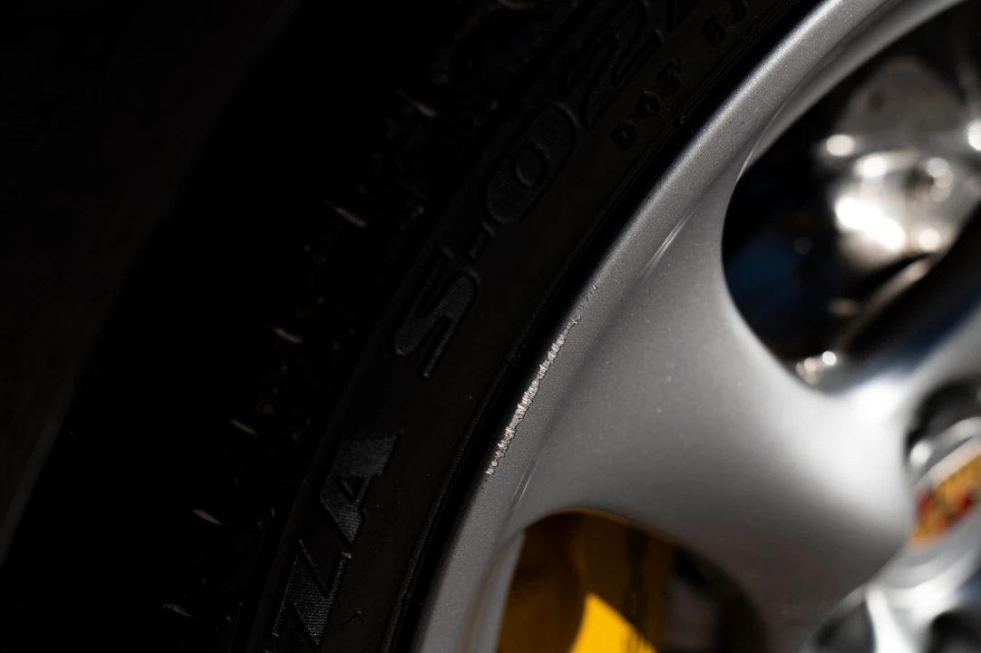 2005 Porsche 996 Turbo - Image 30 of 31