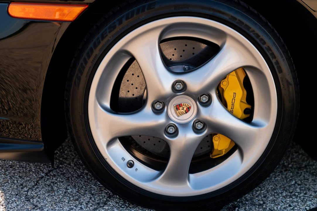 2005 Porsche 996 Turbo - Image 26 of 31