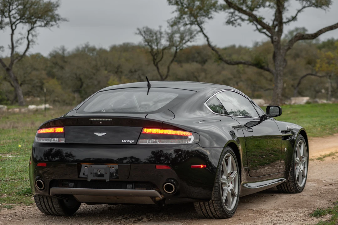 2006 Aston Martin V8 Vantage (2006-2017) - Image 10 of 31