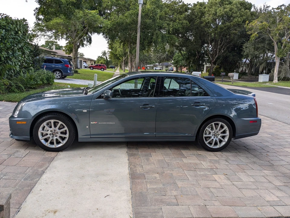 2006 Cadillac STS-V - Image 3 of 31