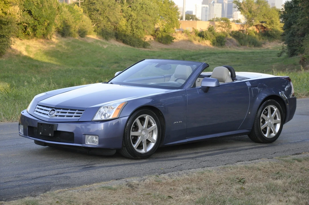2006 Cadillac XLR - Image 5 of 31