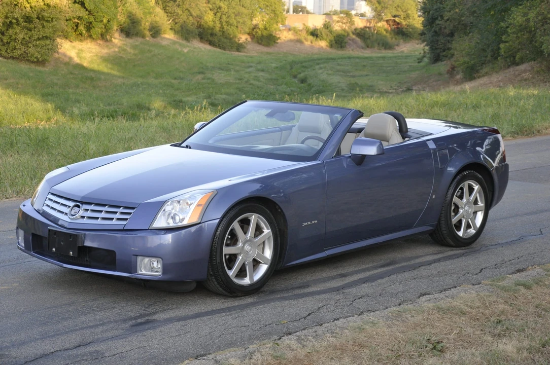 2006 Cadillac XLR - Image 4 of 31