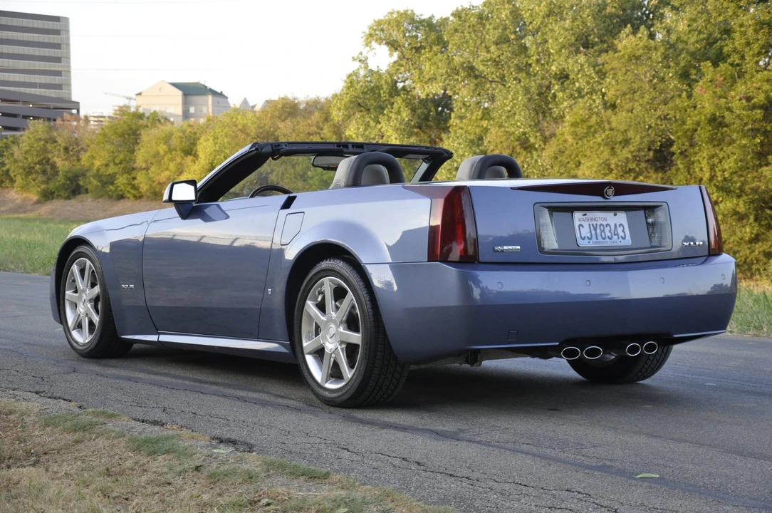 2006 Cadillac XLR - Image 8 of 31