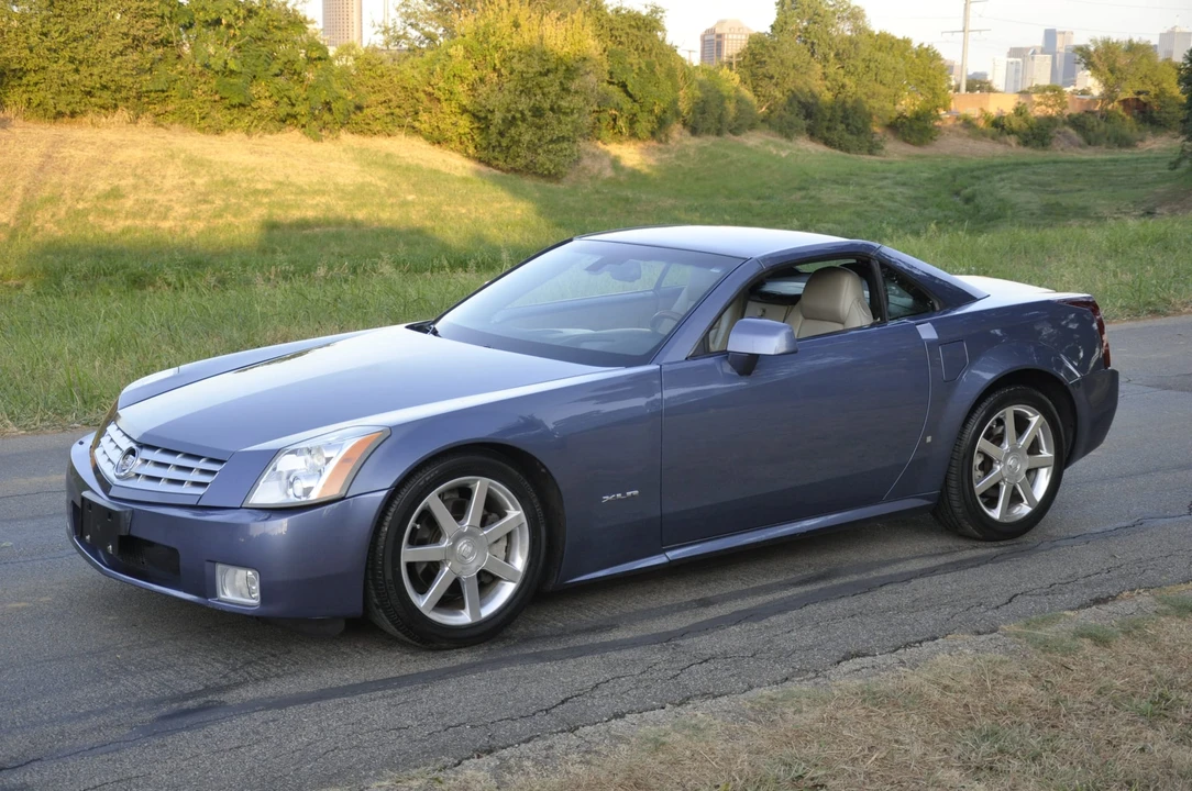 2006 Cadillac XLR - Image 15 of 31