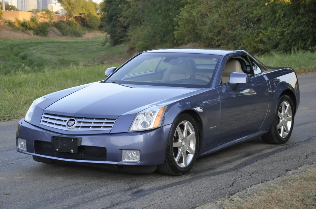 2006 Cadillac XLR - Image 14 of 31